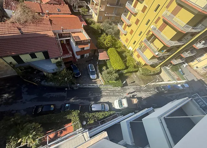 Fronte Mare Con Terrazza Per Tramonti Marina dʼAndora